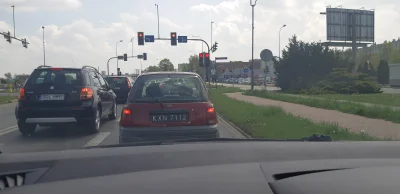 soadfan - Micra w #knurow, jak później się przyglądałem to była w rewelacyjnym stanie...