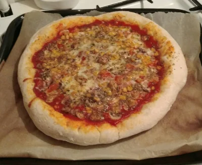 Deba - Zobaczcie Mireczki jaką #pizza zrobił mój różowy pasek #chwalesie #cienkiecias...
