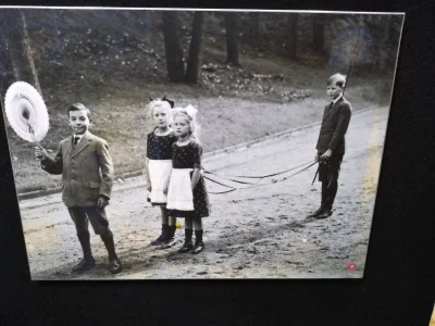 tepiciel_absurdow - Zabawy dzieci na początku XX wieku.