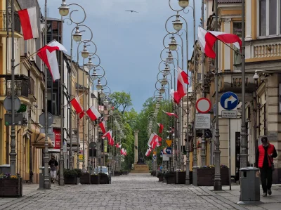 jakub-juszynski - W #Kielce flagi się nieźle prezentują! Szybki spacer przed deszczem...