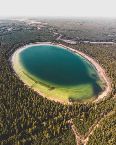 karolkamyk - Jezioro Płaskie, Polska
Instagram -> karolata_
Tag do obserwowania/czarn...
