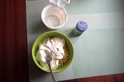 anonymous_derp - Dzisiejszy obiad: Śmietanka 36%, dwa jajka na twardo, sól.

Do cza...
