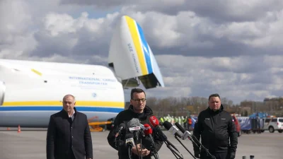 SzybkieSondy - Kto by pomyślał, że będziemy żyć w czasach rodem z Barei. Co miesiąc n...