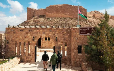 rudeiczarne - @rudeiczarne: Odwiedziny w Jordanii stały sie dla nas nie jako rutyną. ...