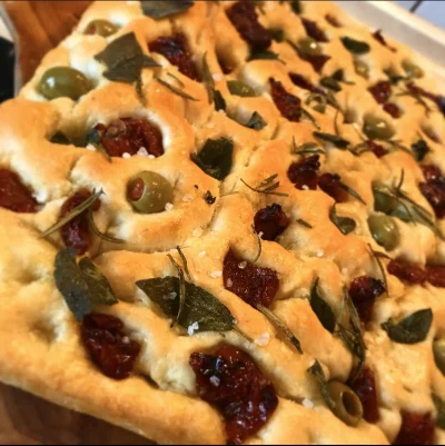 xMasiehx - Focaccia wjechala.

#gotujzwykopem #jedzzwykopem #bojowkapiekarska #focacc...