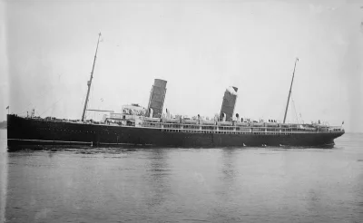 Tolstoj-kot - > Pod koniec XIX wieku parowce takie, jak RMS Lucania, przepływały Atla...