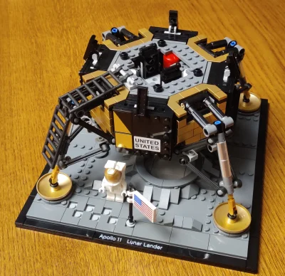 damw - 10266 - #nasa Apollo 11 Lunar Lander - to jest jeden z trzech zestawów #lego z...