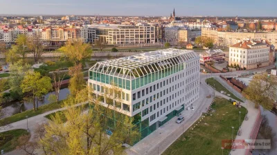 Projekt_Inwestor - Do budynku Concordia Design na Wyspie Słodowej 7 we Wrocławiu, wpr...