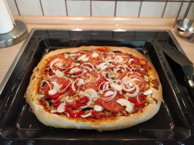hans85 - #gotujzwykopem 
 
 
różowa gadała że nawet wporzo ta pizza wyszła ( ͡° ͜ʖ...