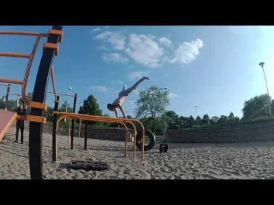 Jazon - #kalistenika #streetworkout
Ten #!$%@? stradle to mi za 100 lat wyjdzie, ale...