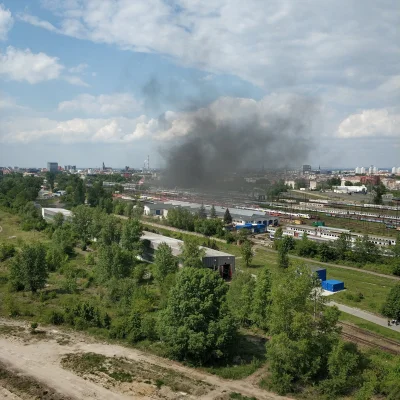 NeilDegrasseGolota - #wroclaw coś się pali na terenach PKP