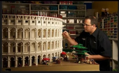 IMPERIUMROMANUM - Koloseum wykonane z klocków LEGO

W 2012 roku Ryan McNaught zbudo...