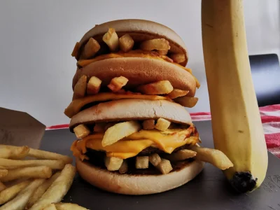 Niedoszacowany - Pięciokrotny czis przełożony frytuniami #mcdonalds #foodporn #banand...