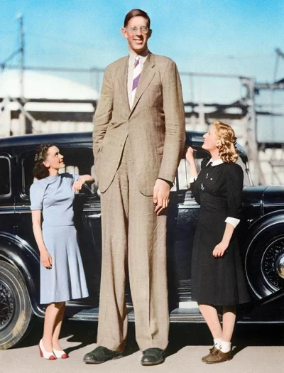 Lizus_Chytrus - Robert Wadlow, 272cm wzrostu. ~1938r.

W wieku 5 lat mierzył 155cm,...