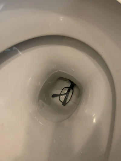 WuDwaKa - Koszmar okularnika i nie tylko ( ͡° ͜ʖ ͡°)
#okulary #toaleta #kibel