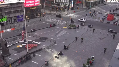 akordeon - Tak aktualnie wygląda Times Square w Nowym Jorku, 21.05.2020, godz. 16:10 ...
