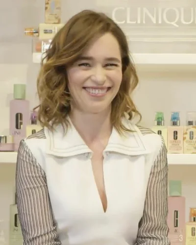 FoxX21 - #emiliaclarke #ladnapani