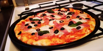 Rafu_87 - Moja pitca do oceny ( ͡º ͜ʖ͡º)
#pizza
#gotujzwykopem