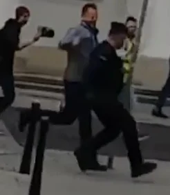 psi-nos - @potatolot: albo może wejdźmy tutaj w szczegóły. Moment kiedy policjant ewi...