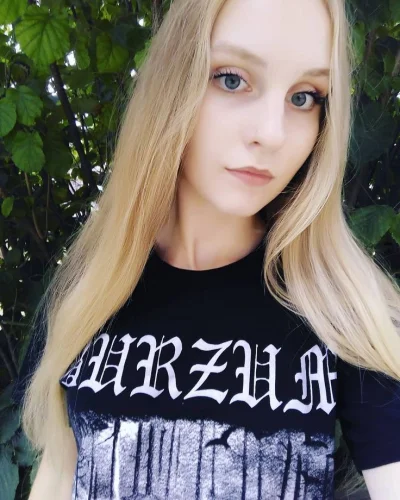 SatanisticMamut - (｡◕‿‿◕｡)

#slodkijezu #ladnapani #burzum