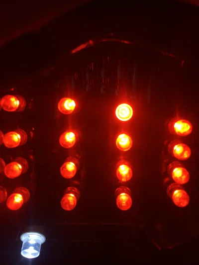 marausz - Siema, mam w motocyklu tylną lampę LED w postaci płytki drukowanej z 32 dio...