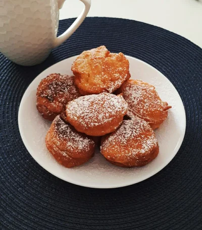 Toffee_muffin - Pączki w 5 minut
#gotujzwykopem #pieczzwykopem #paczusie