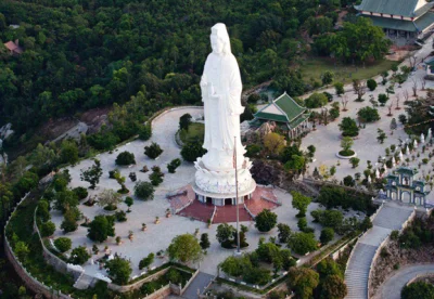 zerohedge - @ama-japan: @WuDwaKa: 67m Lady Buddha w da nang nawet spoko trochę taki c...