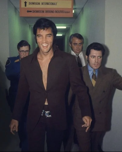 xMasiehx - Presley. Vegas 1969.

#classy #muzyka #fotografia