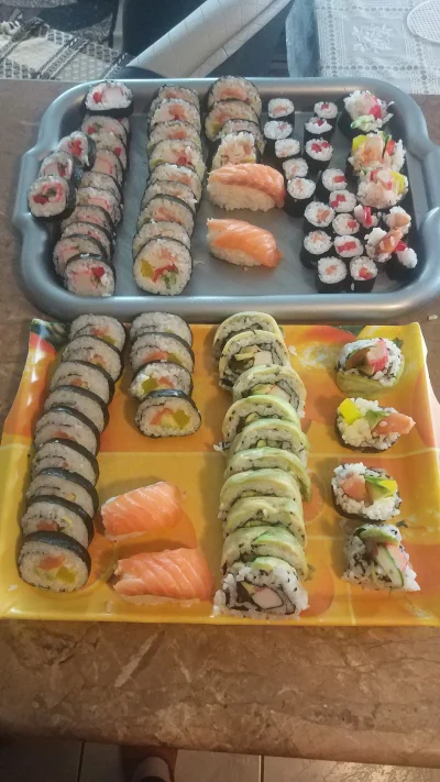 bomba4 - Mmmmm sushi
#sushi #gotujzwykopem