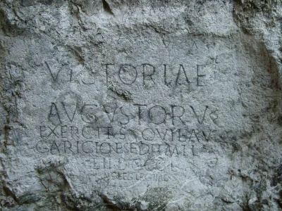 n.....y - Na Słowacji, w miejscowości Trenczyn na skale wyryty jest napis rzymski spo...