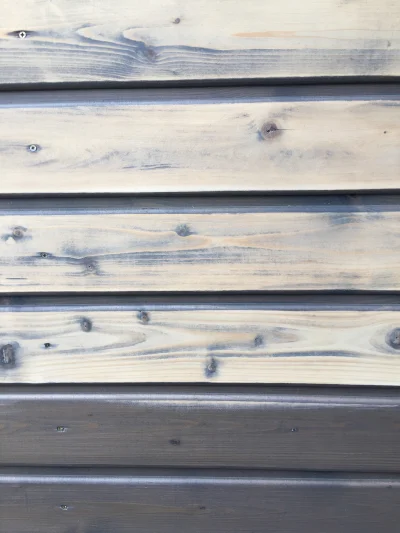 Jarczur - #rozowypasek chce pomalować przegrodę drewnianą na czarno

Czy jak zeszlifu...