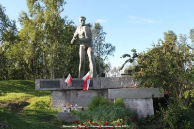 projektjutra - Byłem przy pomniku polskich żołnierzy w Narwiku. To już za kołem polar...