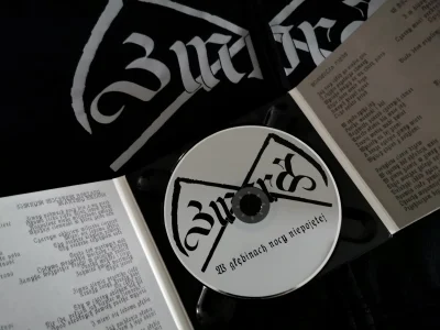 SatanisticMamut - A dzisiaj słucham Zmory...

SPOILER

#blackmetal #metal #muzyka...