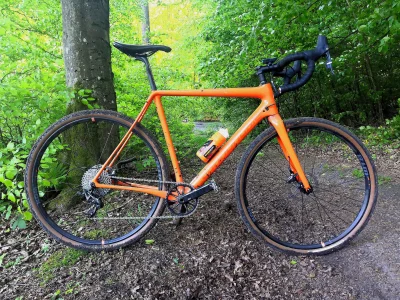 SkwarSki - Orange is the new black. 

#pokazrower #cyclocross #gravel #rower #veloman...
