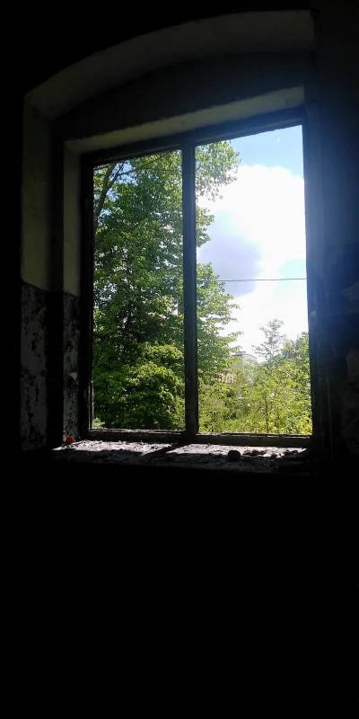 Lebensabschnittpartner - całkiem przytulny widok jak na zdjęcie z okna z opuszczonej ...