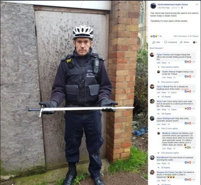 Shewie - xD
 Fully automatic assault sword.
#uk #policja #zamieszki #protest