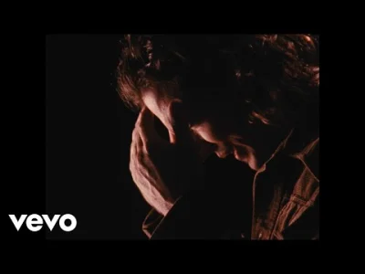 niebieskieniebo - Dwa dni temu ukazała się wersja w 4k 
Pearl Jam - Jeremy

Utwór ...