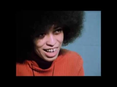 Formbi - Angela Davis mówi o przemocy i wybuchach niezadowolenia w społeczeństwie. Ba...