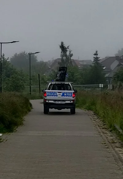 highlander - o 7.30 #policja w #gdansk z LARD jezdzi w #bozecialo? #wtf
