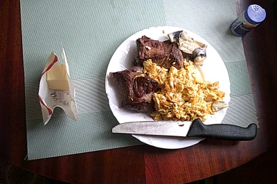 anonymous_derp - Dzisiejszy obiad: Karkówka wołowa smażona na łoju wołowym, jajecznic...