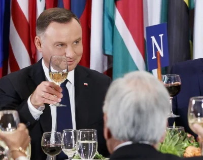 tojestmultikonto - #oswiadczenie

Andrzej Duda to najlepszy prezydent Polski po 200...