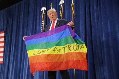 chanelzeg - A jakby poinformować amerykańskich LGBT, że przyjeżdża do nich homofob, k...