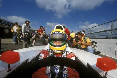 KarolaG17 - Ayrton Senna (McLaren MP4/5B), 1990 British GP

SPOILER

#f1 #senna