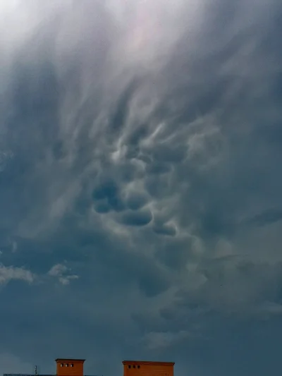 Speleo84 - Czyżby #mammutus? #chmura #pogoda #przyroda