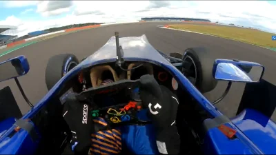 tokidoki - Lando Norris streamuje jak jeździ bolidem F3. https://www.twitch.tv/landon...