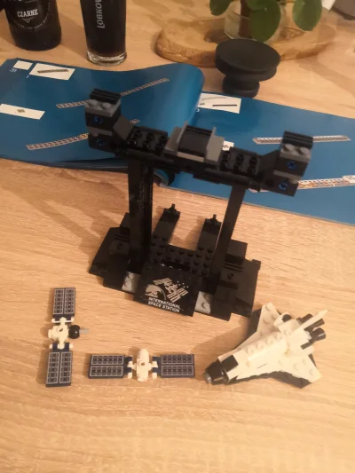 Jahcob - Kupiłem żonie na urodziny zestaw LEGO - ISS.
SPOILER
#lego #legoideas