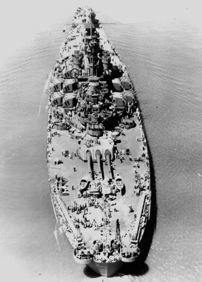 myrmekochoria - USS Alabama (BB-60), Virginia, 20 sierpnia 1943.

#starszezwoje - t...