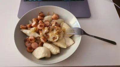 ArekJ - Obiad do oceny ( ͡° ͜ʖ ͡°)

#jedzzwykopem #gotowanie #pysznie #foodporn