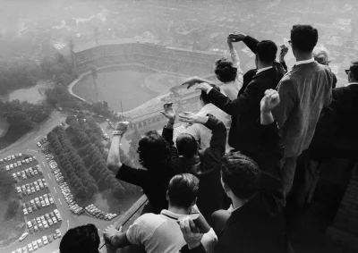 myrmekochoria - Stadion Forbes Field widziany Pittsburgh Cathedral Of Learning (163 m...