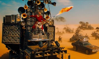 mucher - Prawie jak Mad Max, tylko brakuje tego gościa z gitarą-miotaczem ognia.